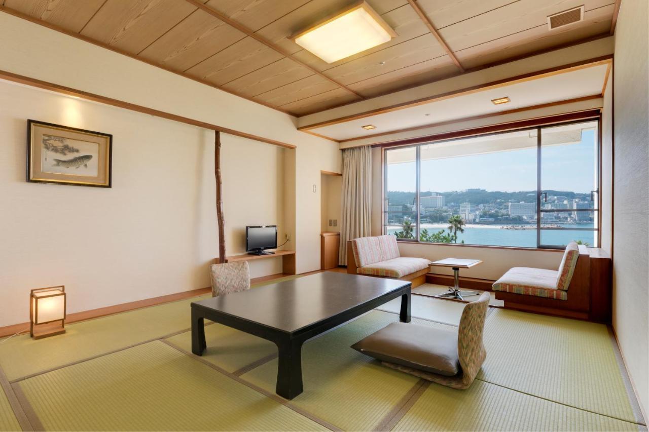 Shiraraso Grand Hotel Shirahama Zimmer foto